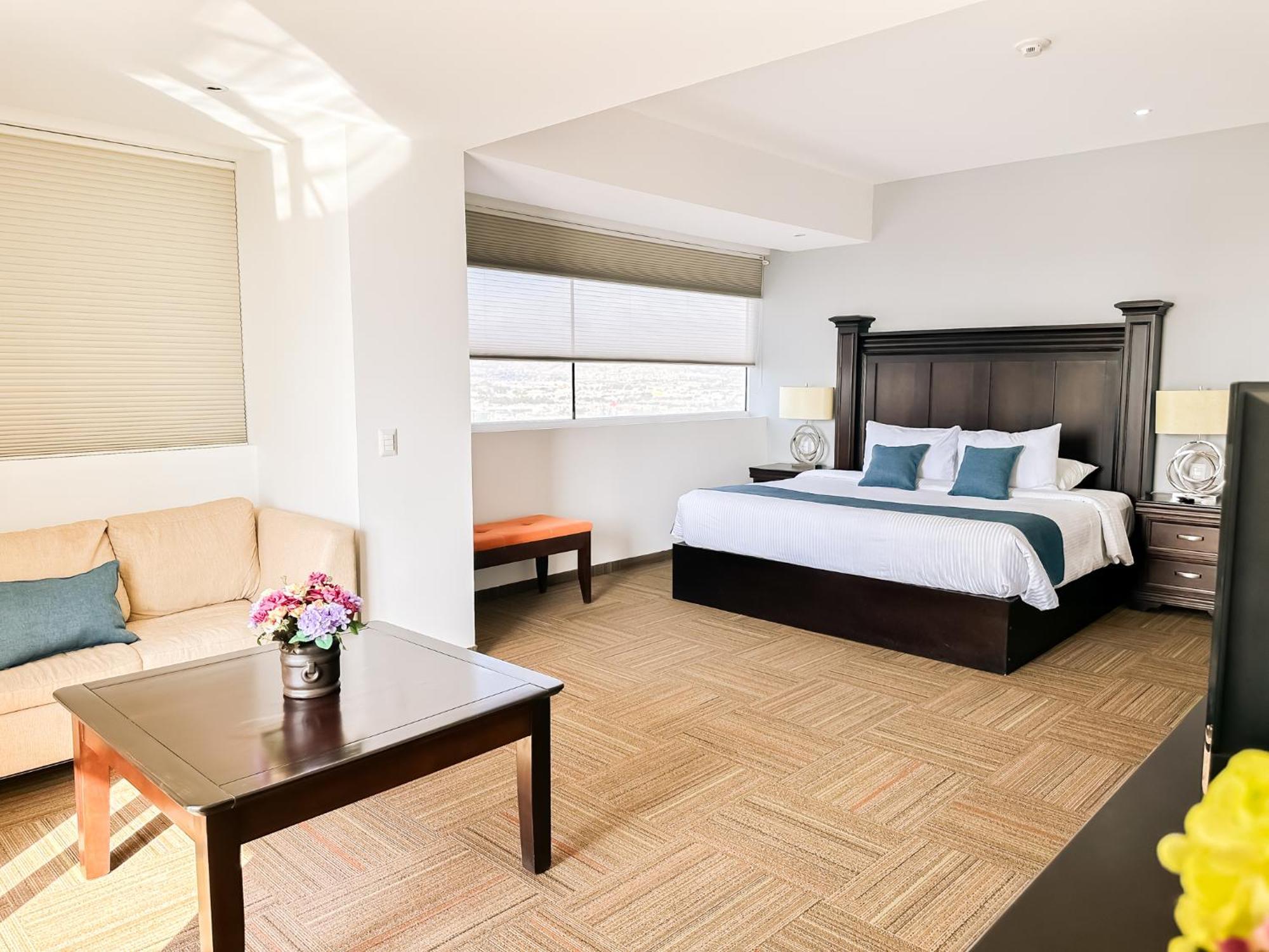 Hotel Stadium 레온 외부 사진 A room at the hotel